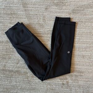 Lululemon black wunder under leggings